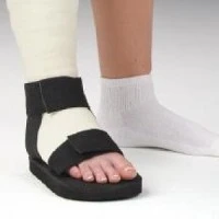 Deroyal #2032-03, CAST SANDAL CANVAS RAINBOW LG, EACH Image Deroyal #2032-03, CAST SANDAL CANVAS RAINBOW LG, EACH Image