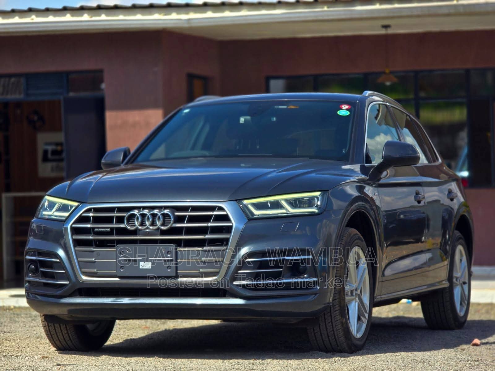 AUdi Q5 B9 S-LiNE 5