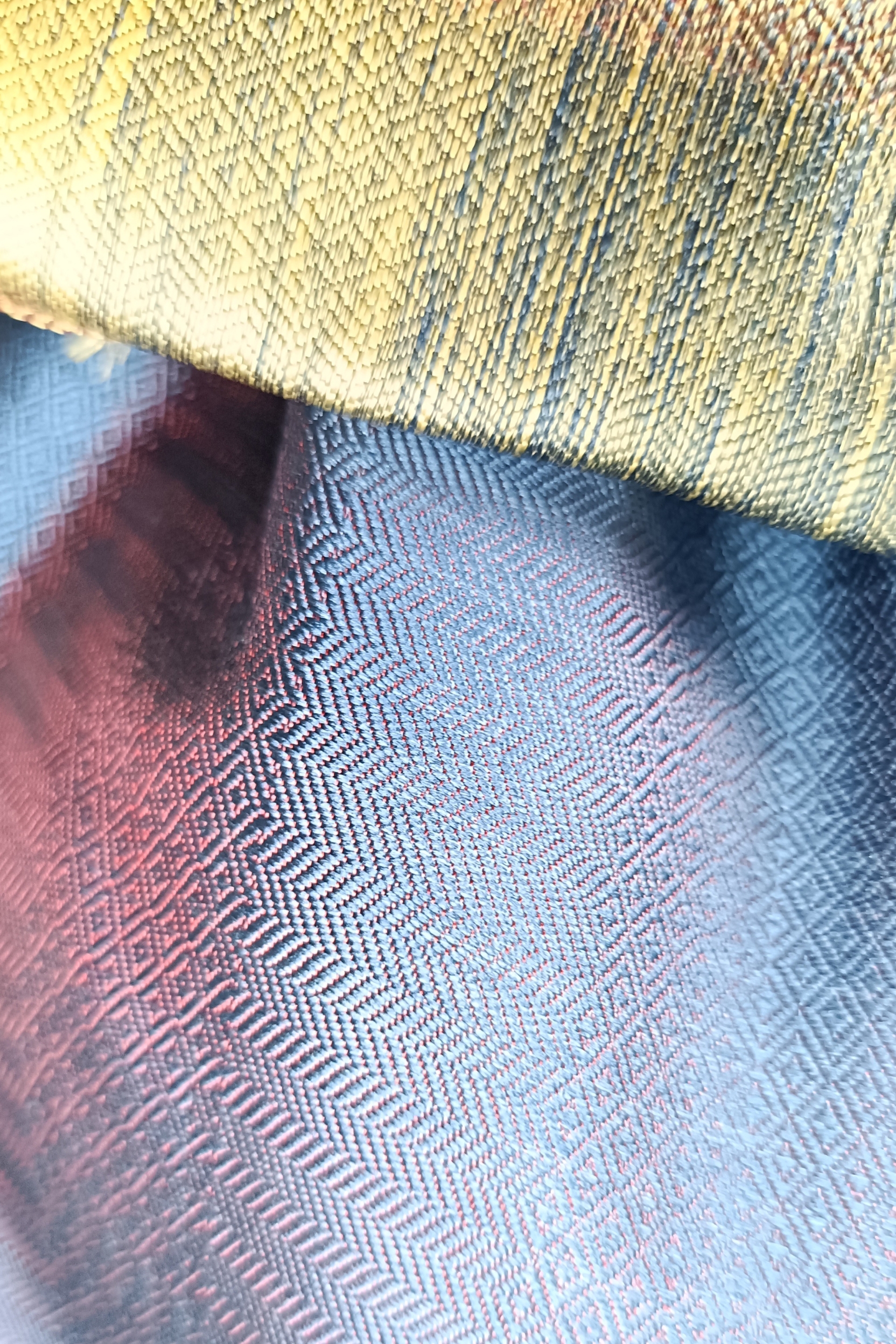 Sultana Blue–Gold Symphony - Image 6