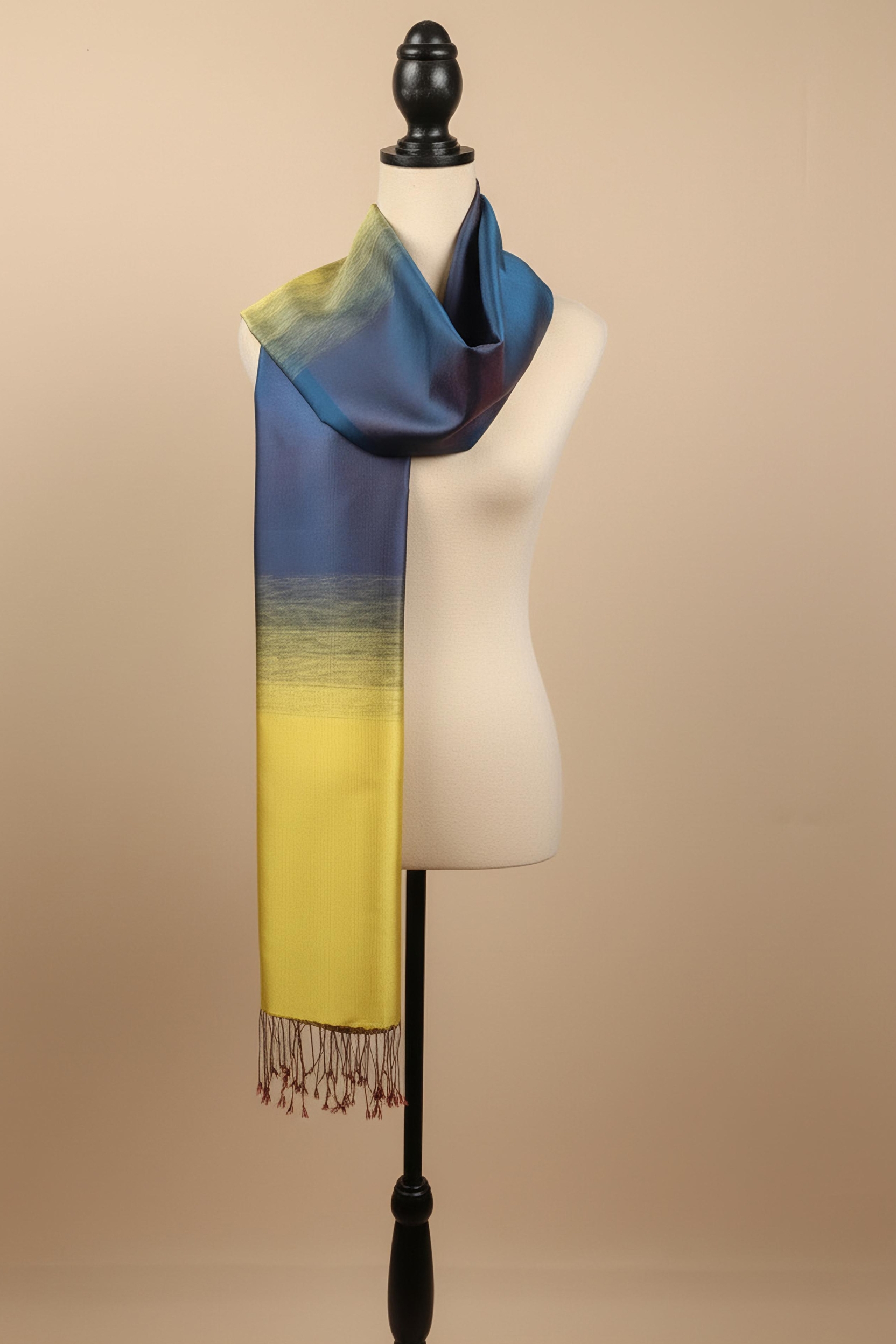 Sultana Blue–Gold Symphony - Image 3