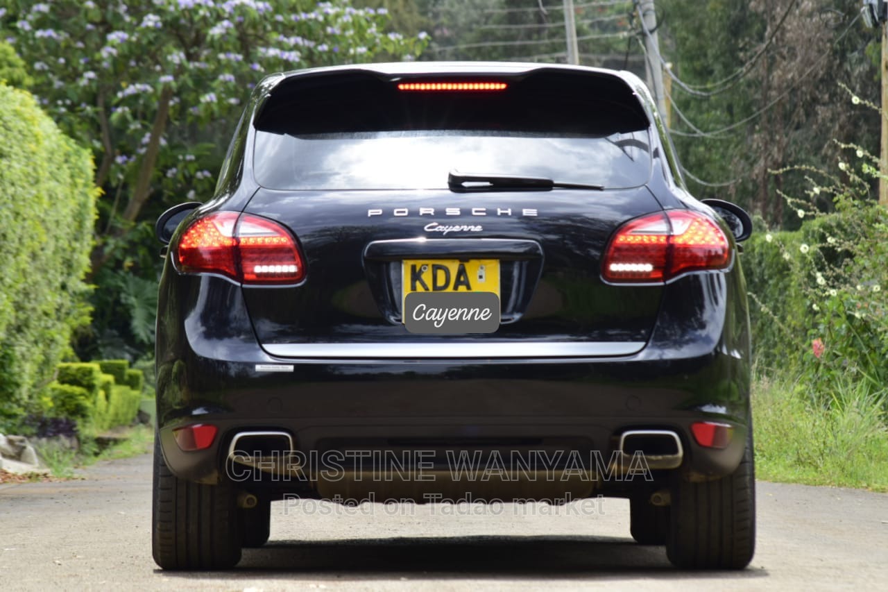 Porsche Cayenne 2