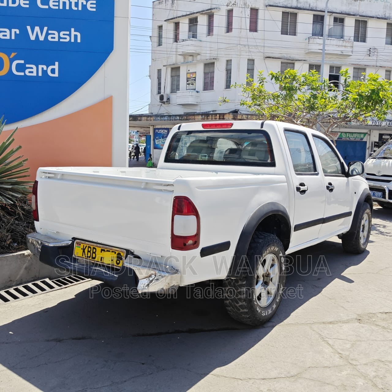 ISUZU D-MAX DOUBLE CABIN 2