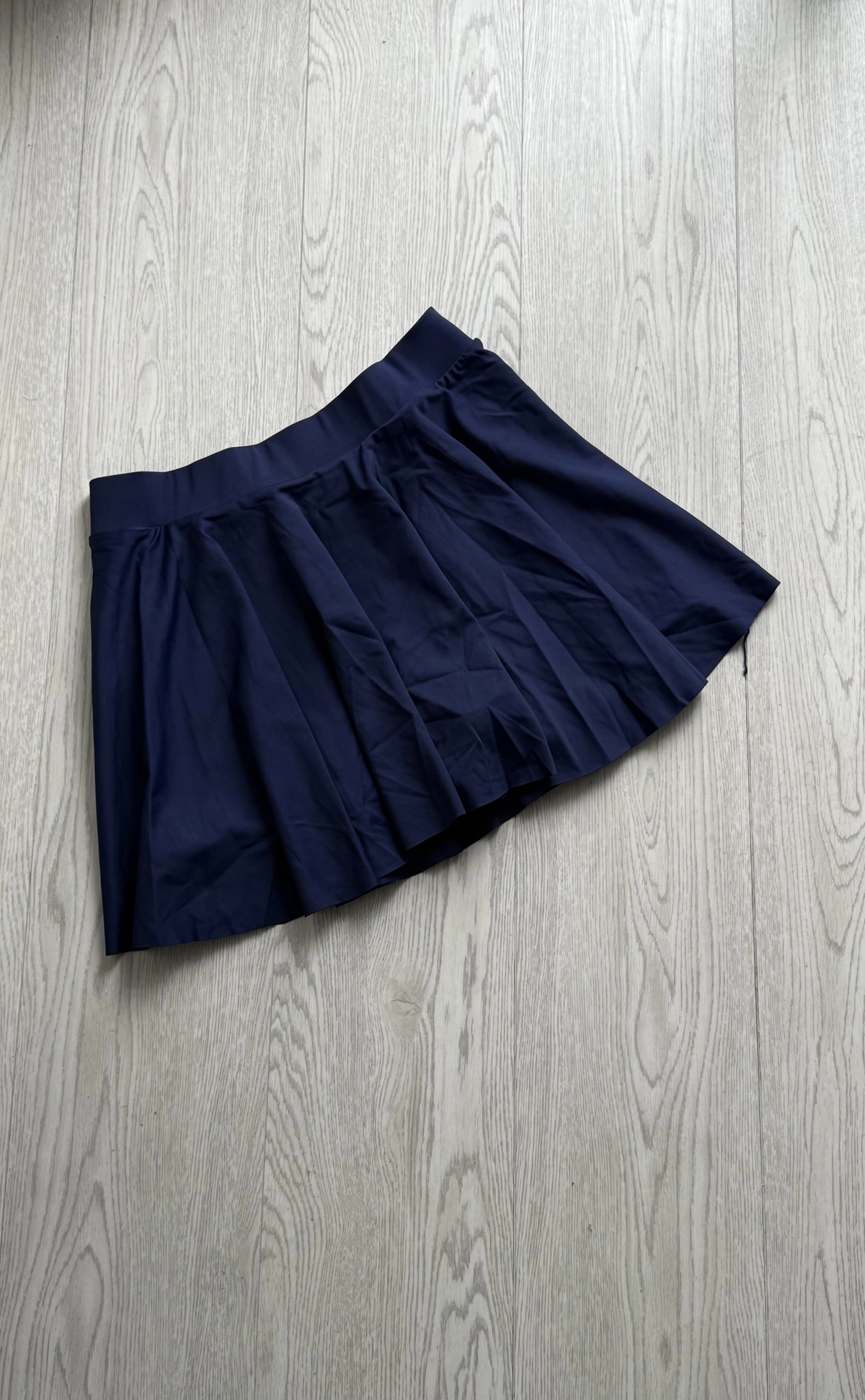 SHORT POLLERA ALESSIA AZUL OSCURO