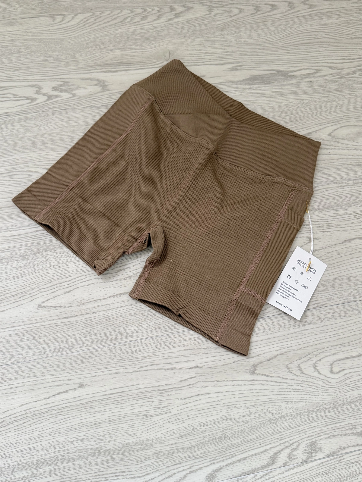 SHORT LINA MARRON