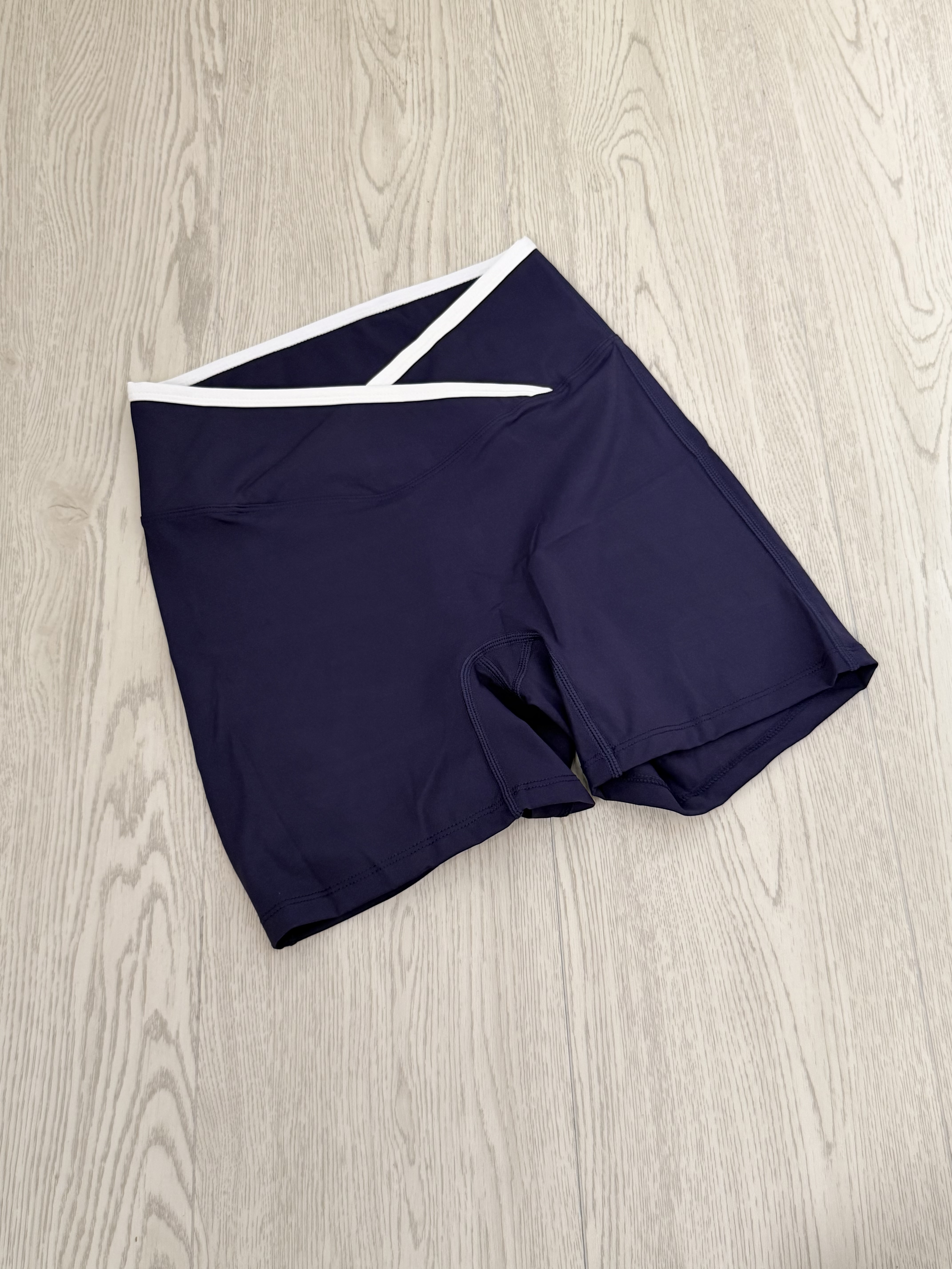 SHORT NOA AZUL OSCURO