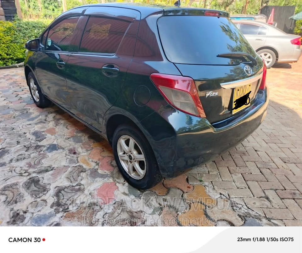 Toyota Vitz 4