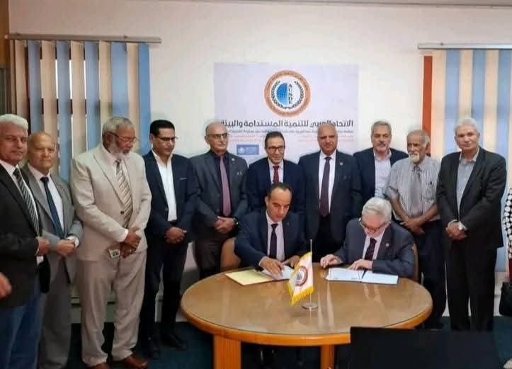 جامعة الزيتونة توقع اتفاقية تعاون مع الاتحاد العربي للتنمية المستدامة والبيئة.