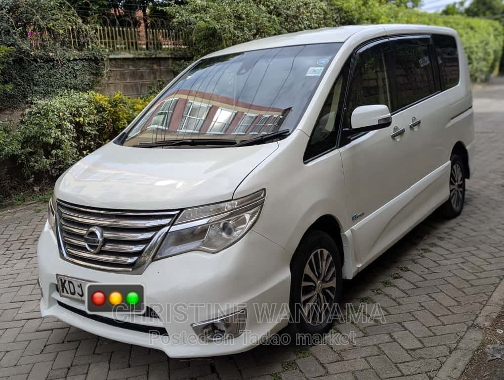 NISSAN Serena 3