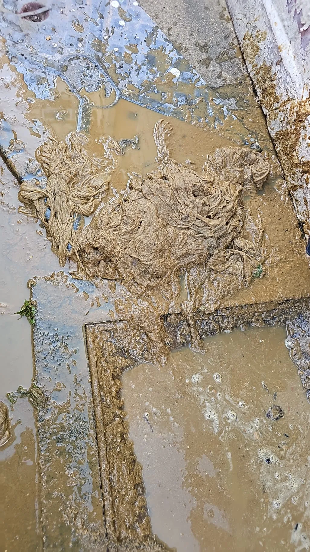 Drain Unblocking by Fast Drainage Northwest