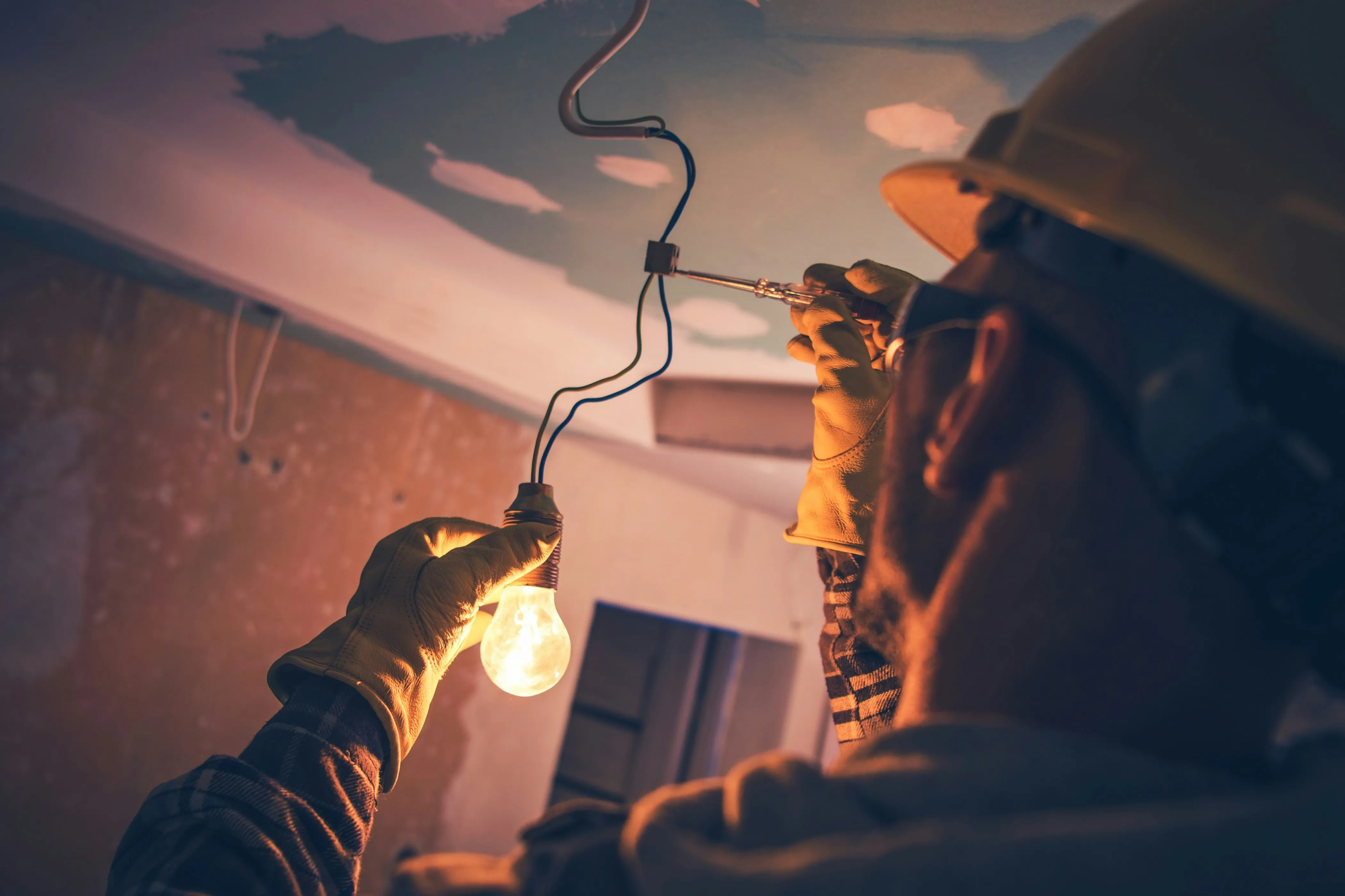 24/7 Emergency Electrician by Limani Electrician LTD