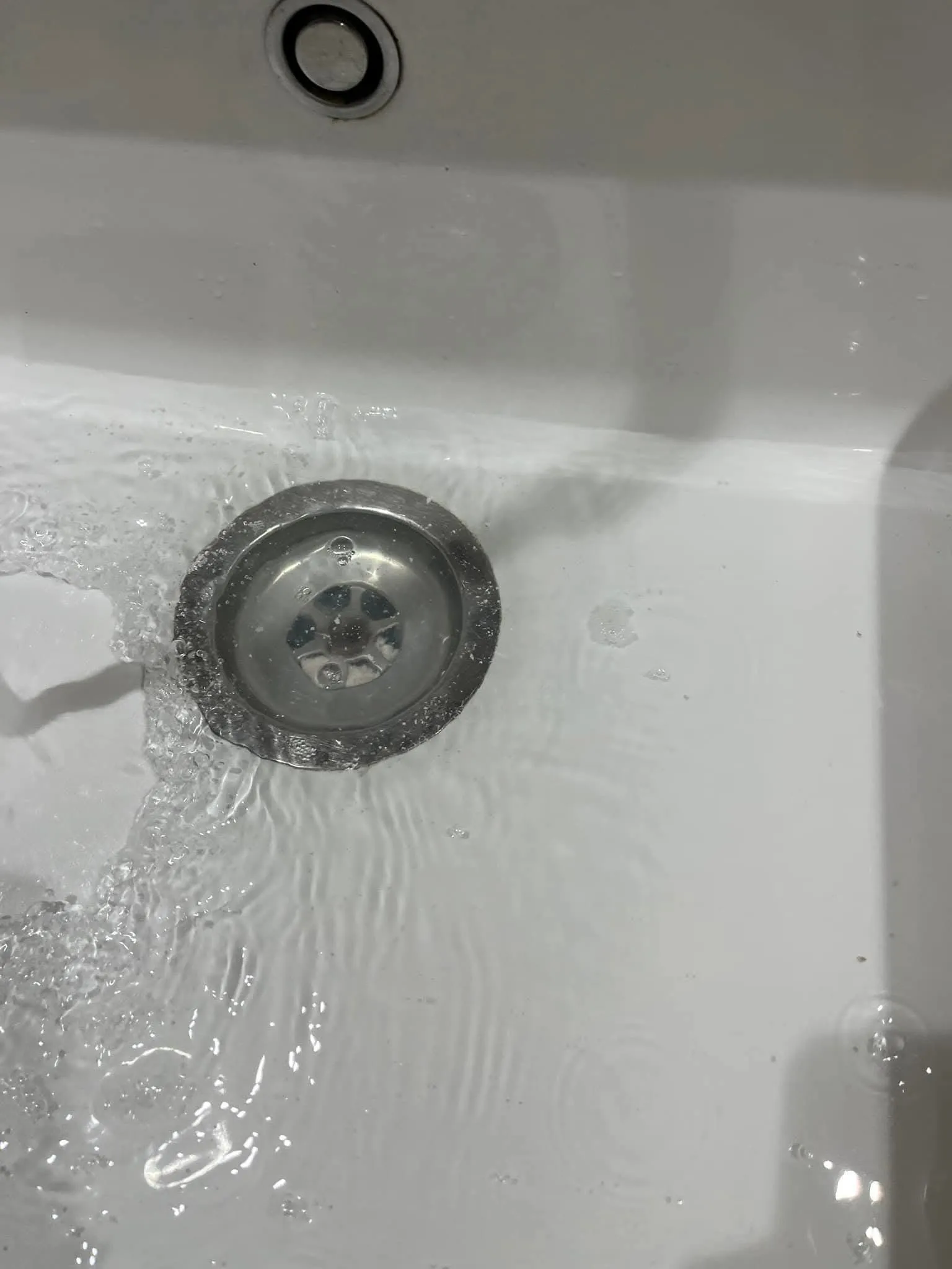 A picture of a sink drain