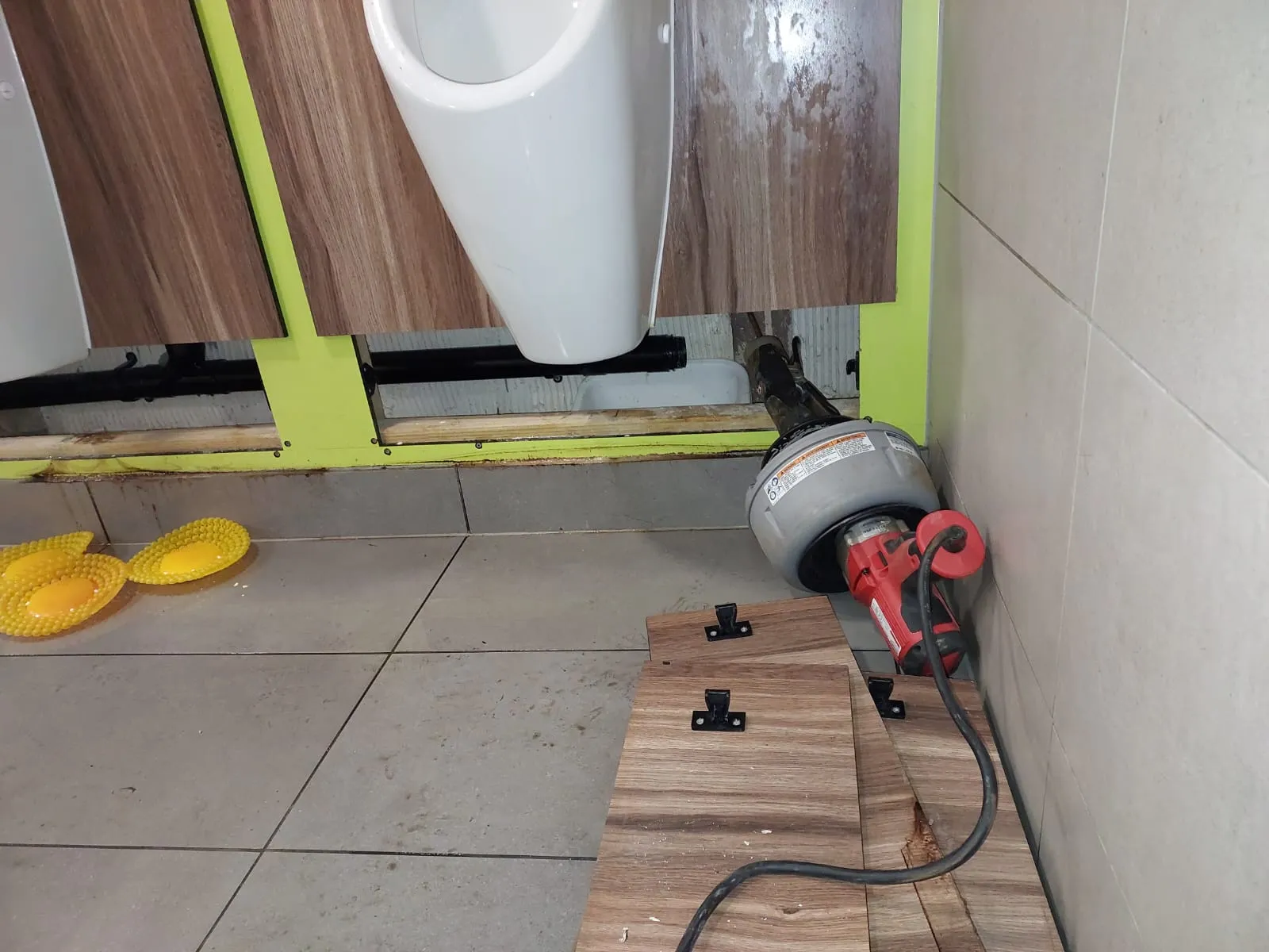 Commercial Drainage service by A1 UK Drains in Wokingham