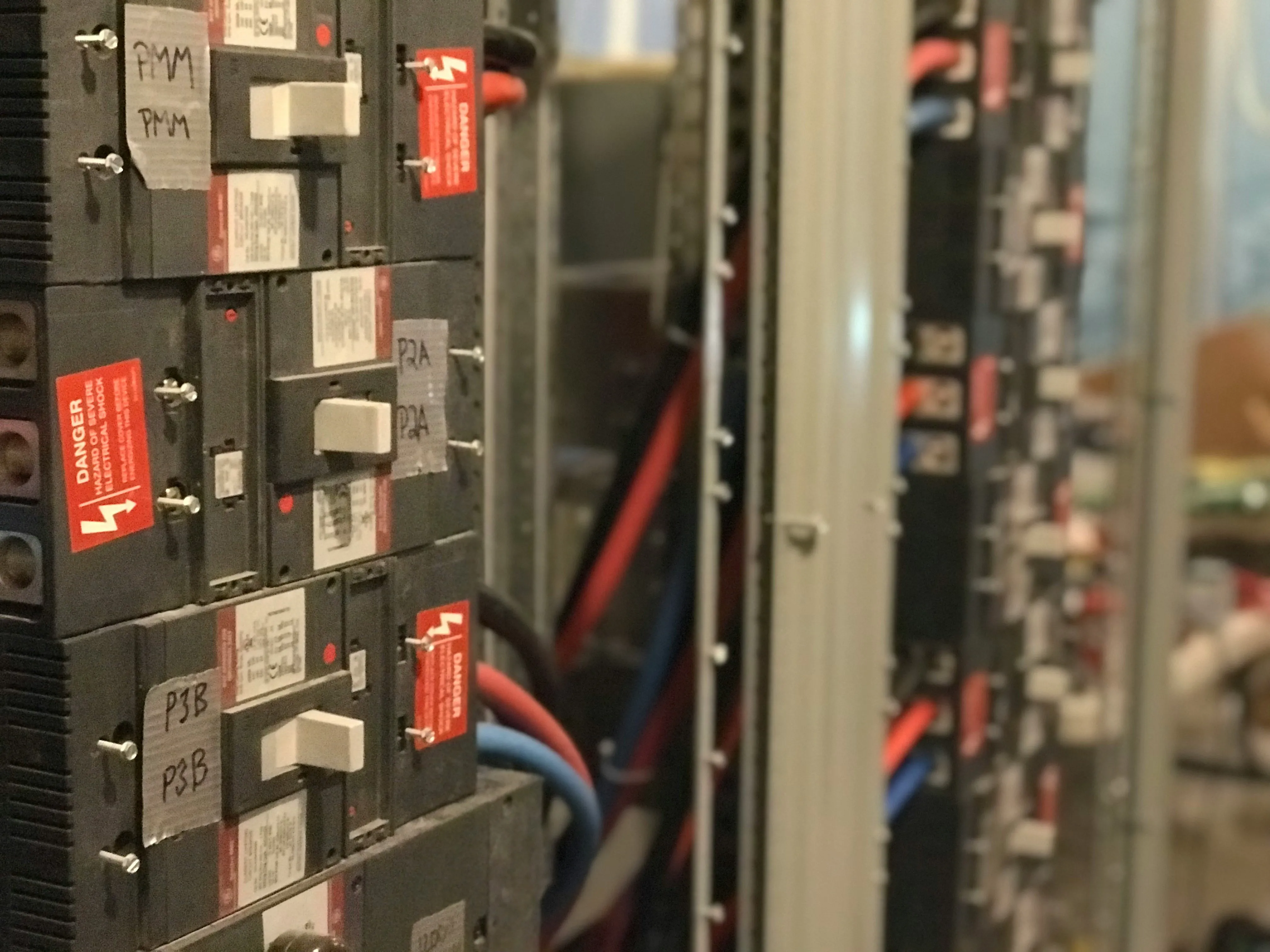 Industrial Electrical Solutions service by 