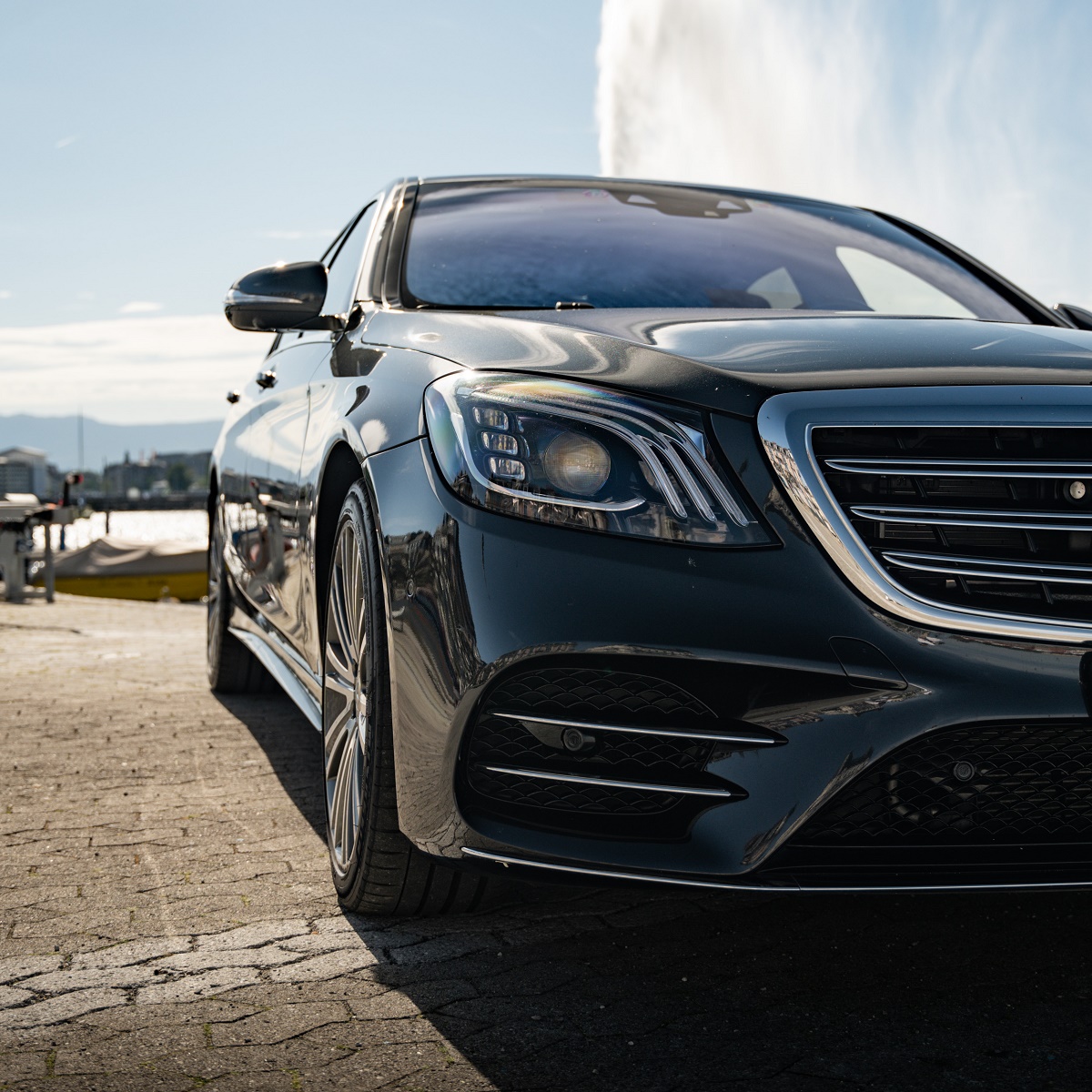 Location de voitures de prestige pour mariages : Ce que vous devez savoir