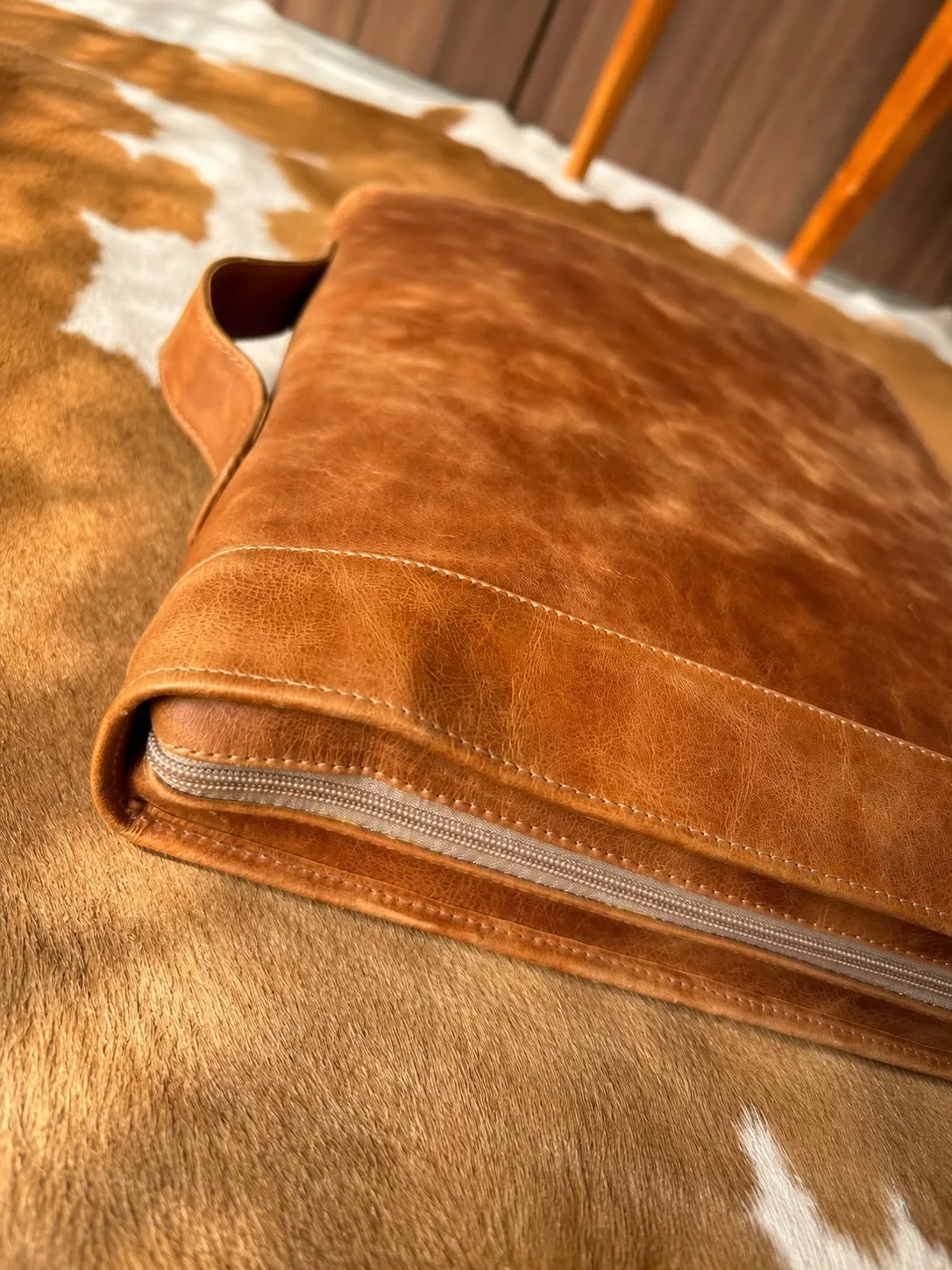 Estuche en Cuero para Cuchillos y Tabla 32x45 - Linea Dakota