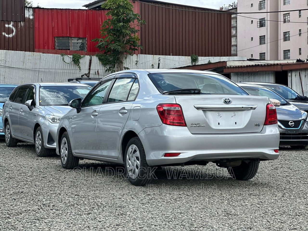 TOYOTA AXIO HYBRID 3