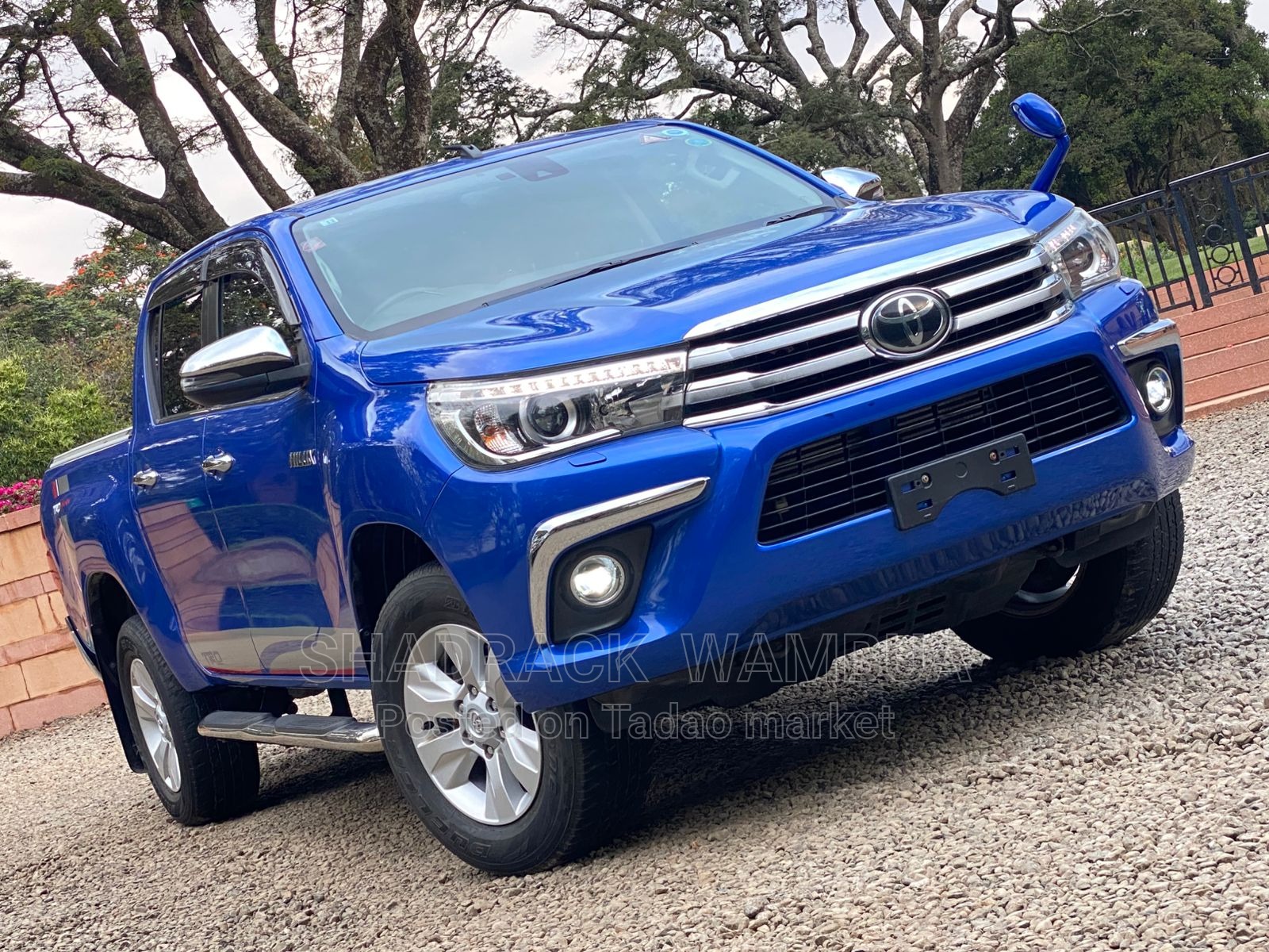 Toyota Hilux Double Cabin 2