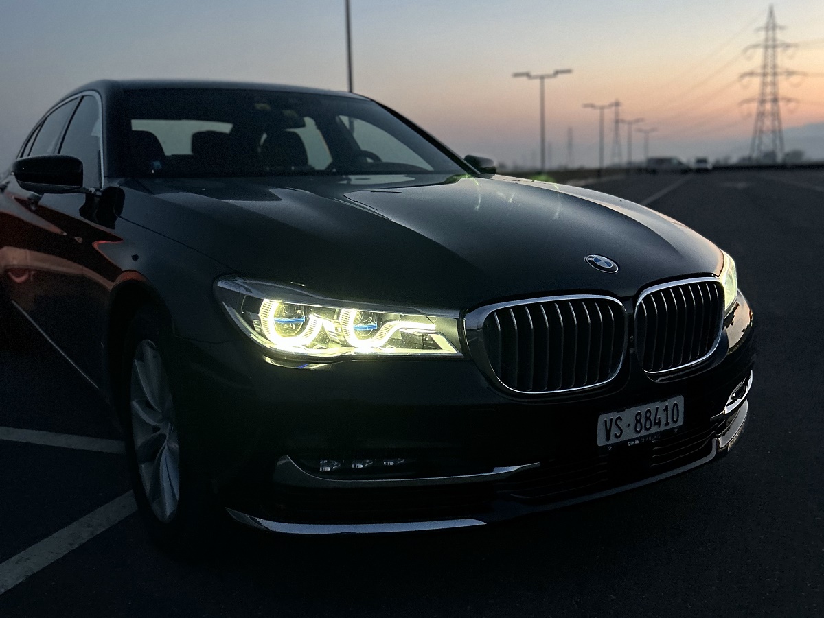 5 voitures de luxe les plus populaires pour les mariages