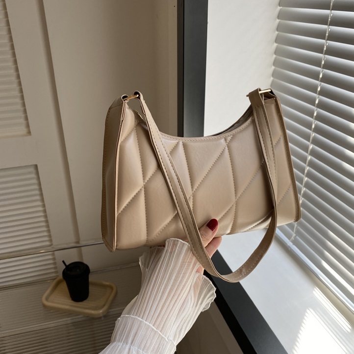 BDyana Ladies Fashionable Party Bag Gorgeous Looking with Color Variation | Ladies Fashionable Party Bag Gorgeous Looking with Color Variation