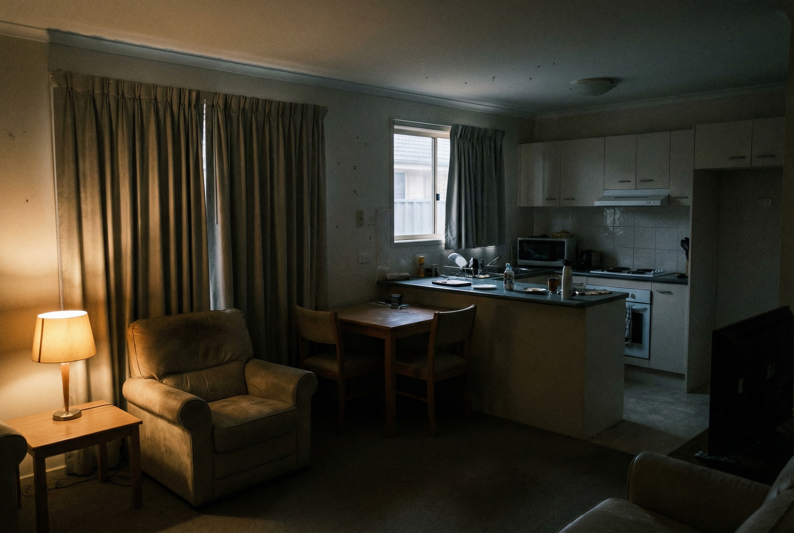 Investment unit interior with tenant belongings - ebook version