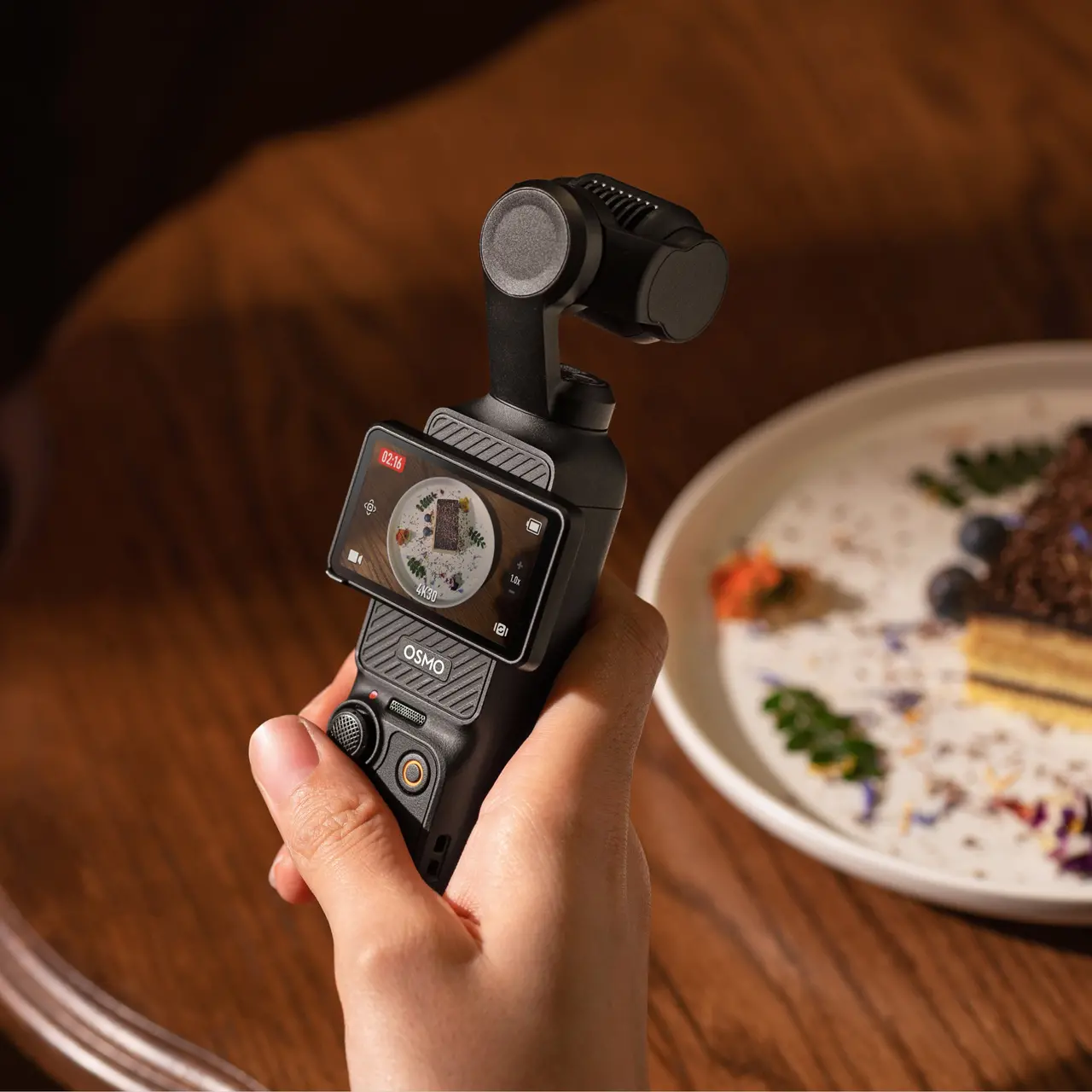 DJI Osmo Pocket 3 Price in Kenya – 1-Inch CMOS 4K/120fps Gimbal Camera | PhoneMallExpress