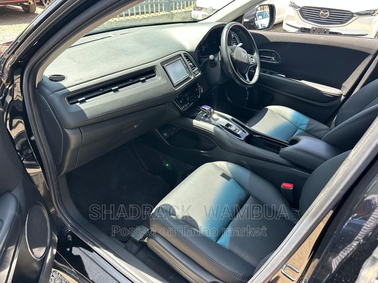 Honda vezel hybrid 3