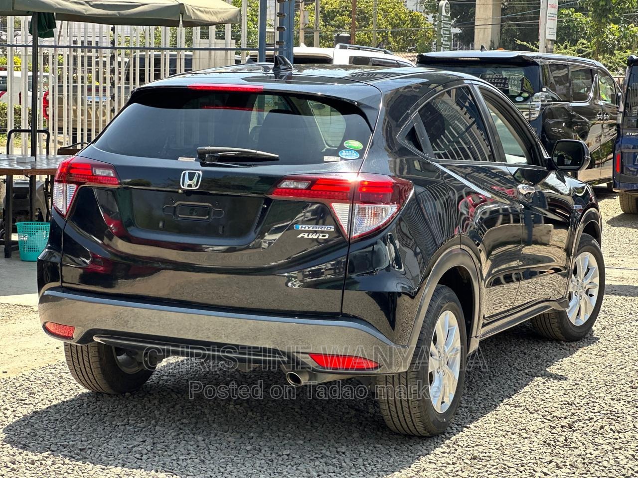 Honda Vezel Hybrid Awd 2