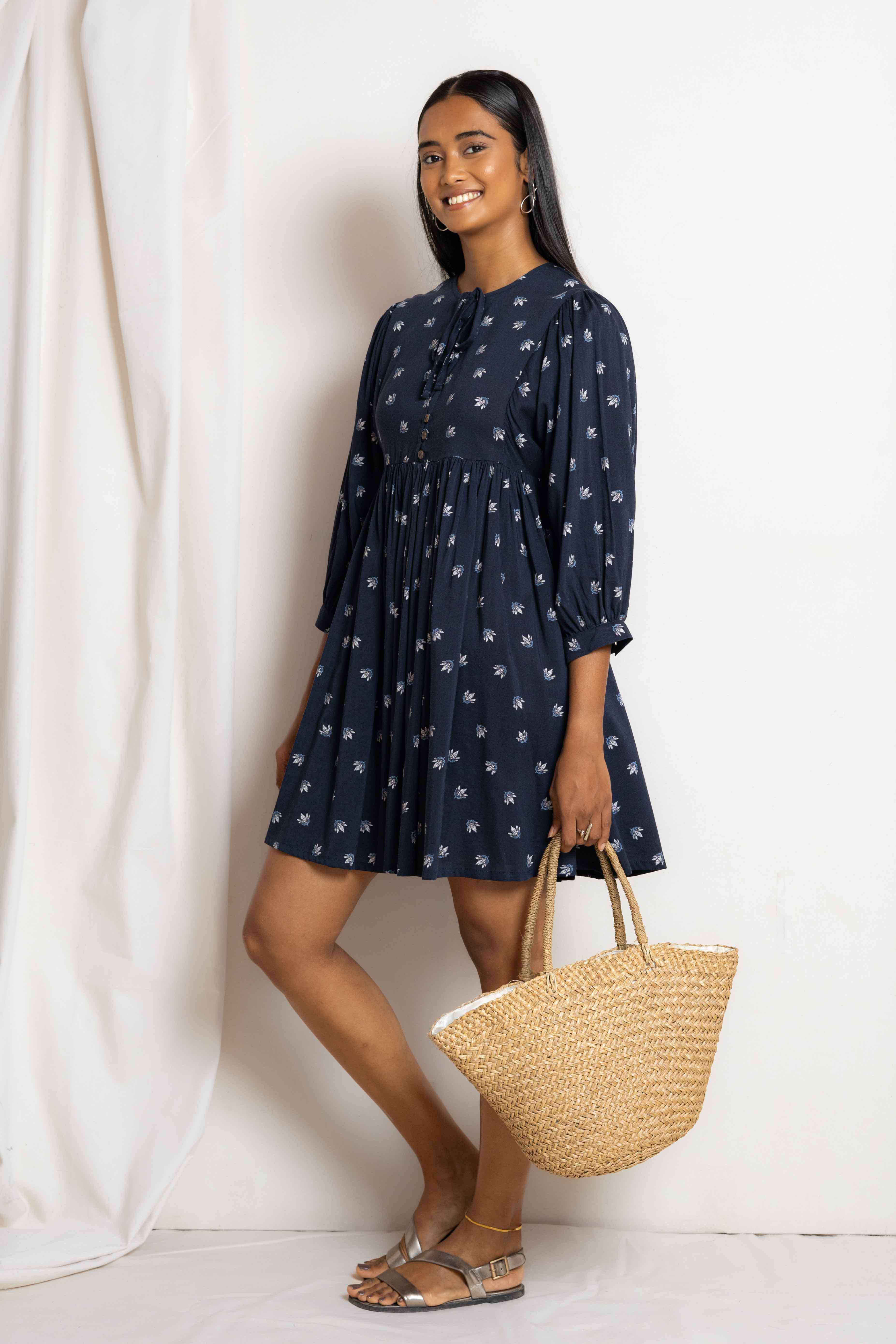 TANI DRESS MOONLEAF - Alternative