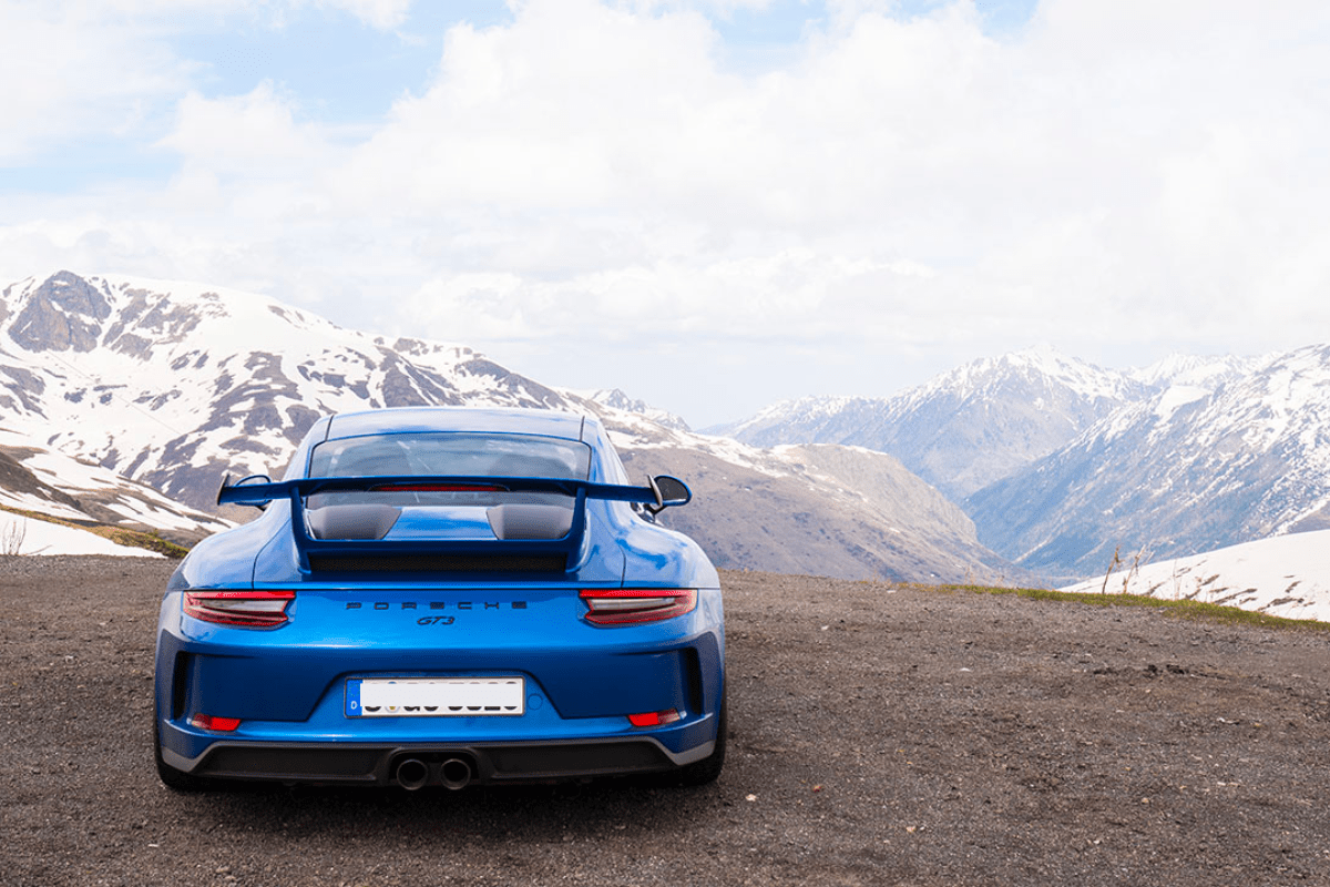 10 Road Trips à Genève pour louer une Porsche