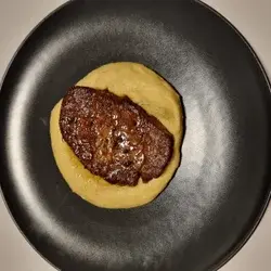 Stek z polędwicy z patelni