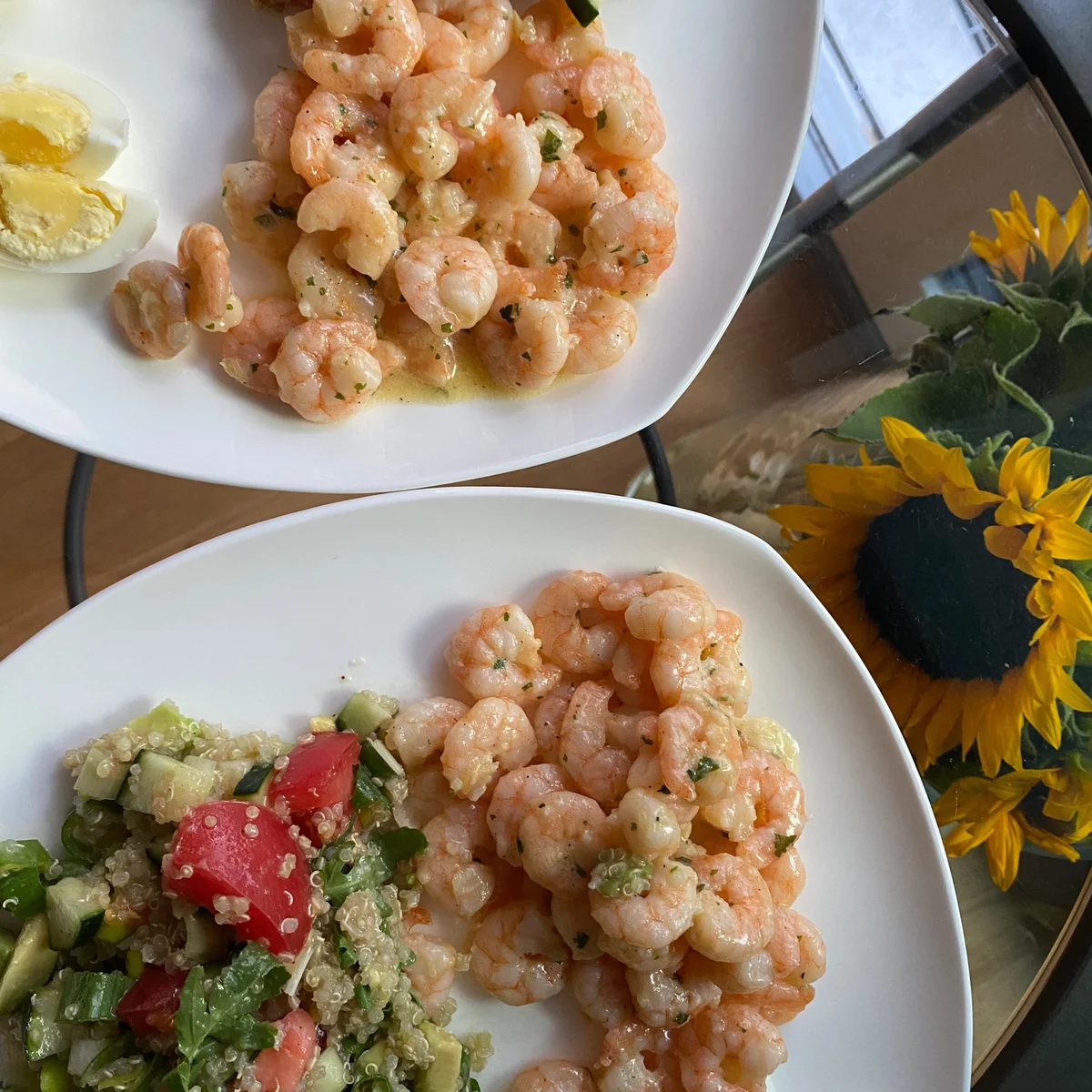 Shrimps with Quinoa Salad Recipe - Rocely