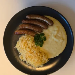 Nürnberger Bratworst met Zuurkool