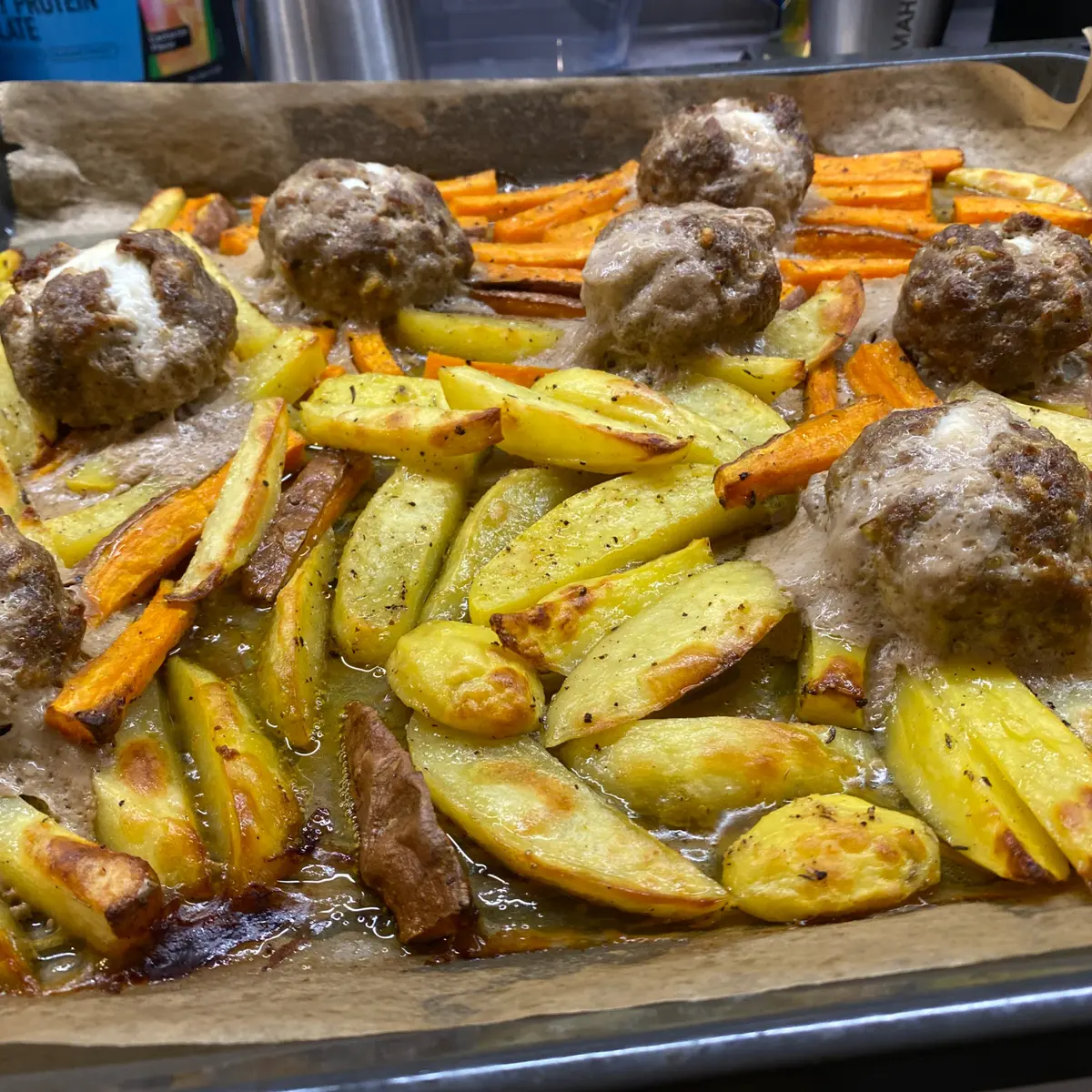 Mozzarella Meatballs with Roasted Potatoes Recipe - Rocely