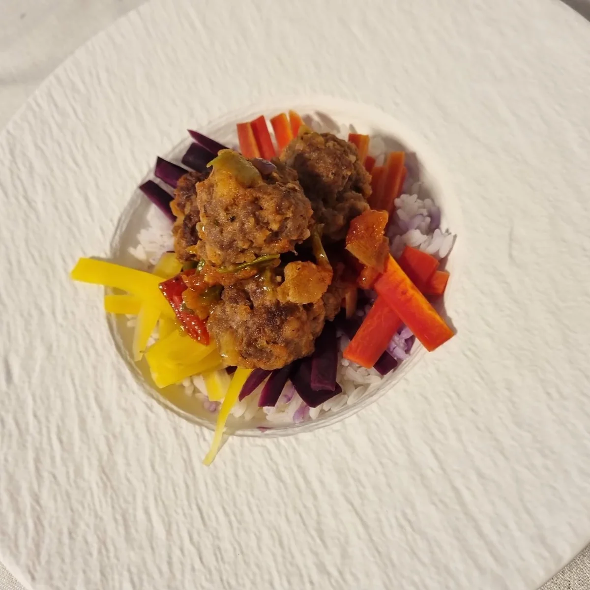 Meatballs with Steamed Carrots Recipe - Rocely
