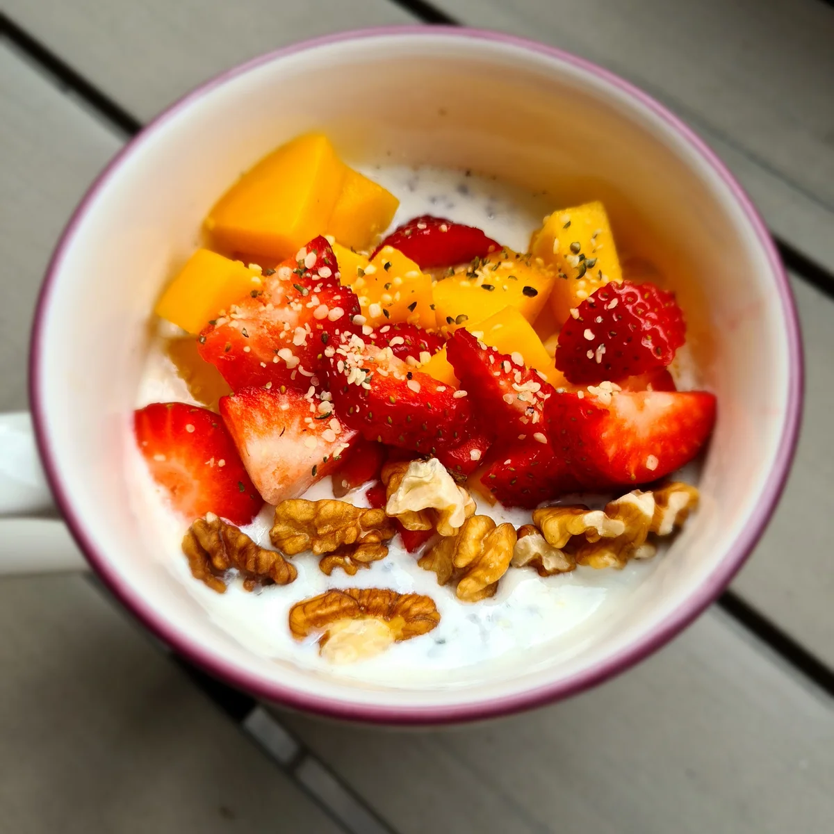 Strawberry Mango Chia Yoghurt Recipe - Rocely
