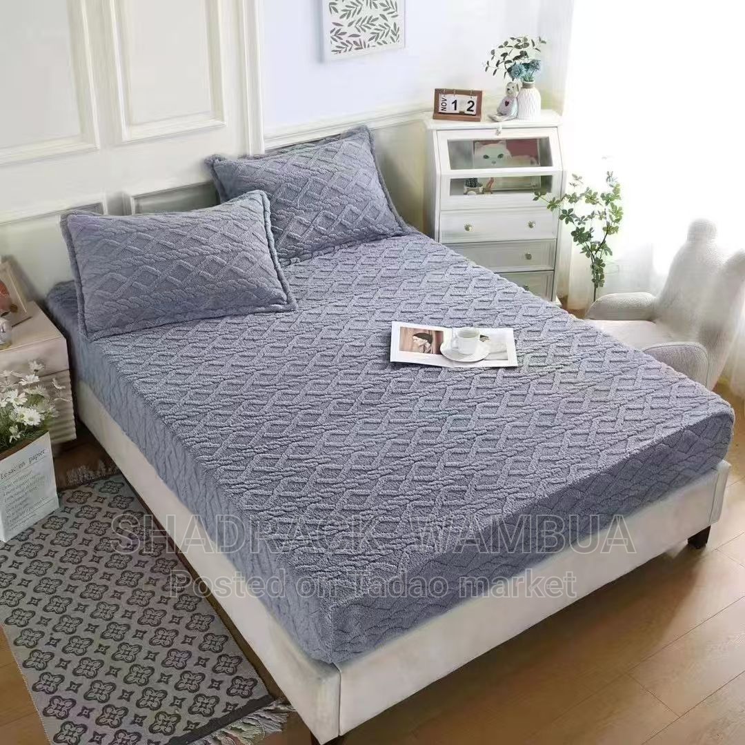 Jacaranda Sherpa Fleece Bed Cover 3