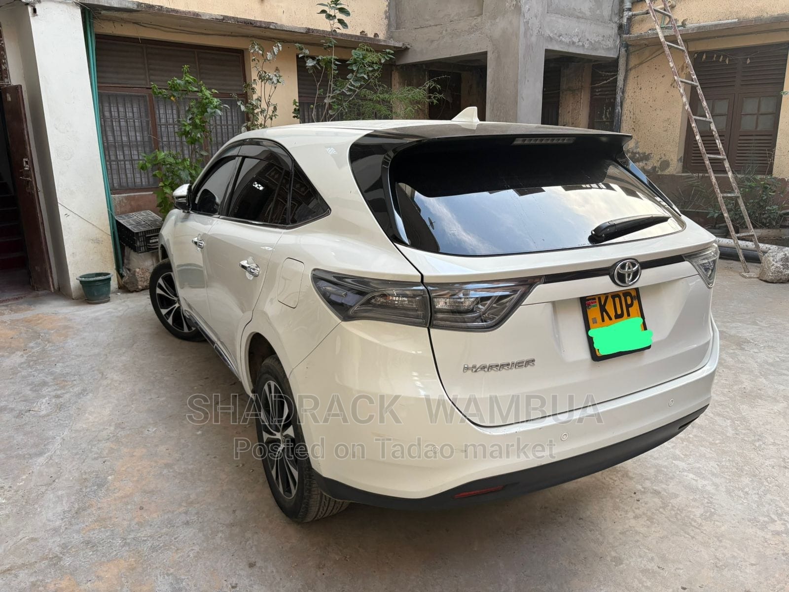 Toyota Harrier 2