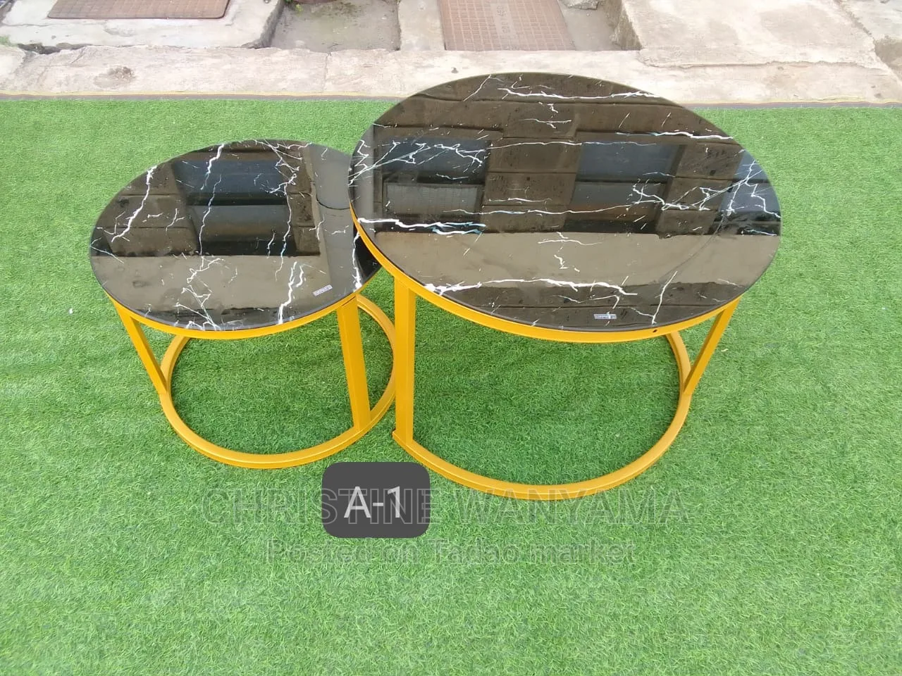 Table glass with marble 3