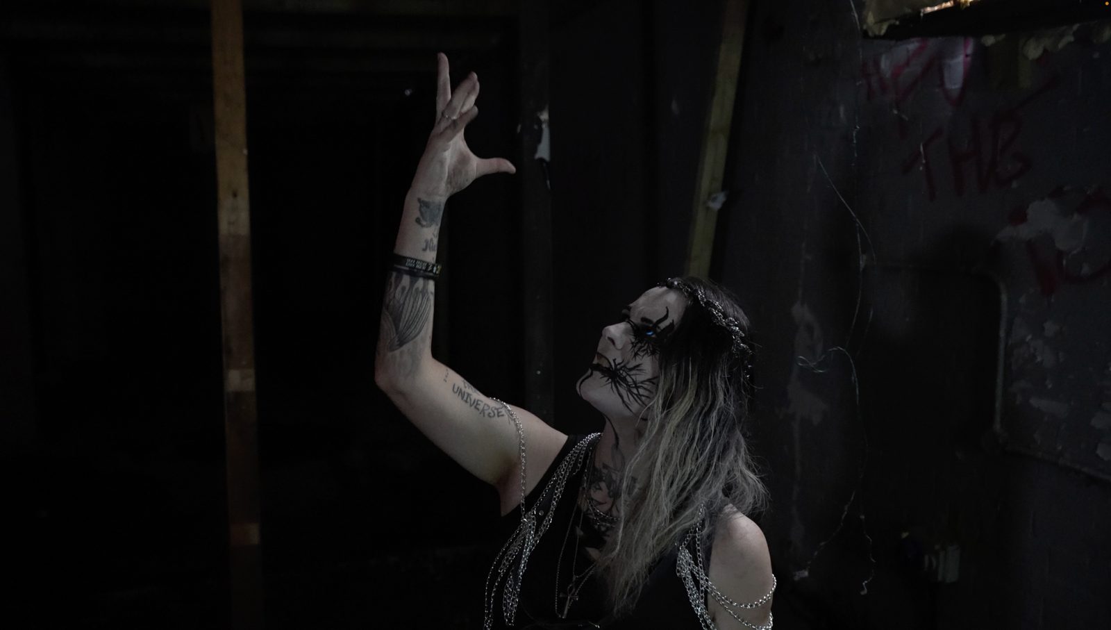 ŁucyVivor press shot