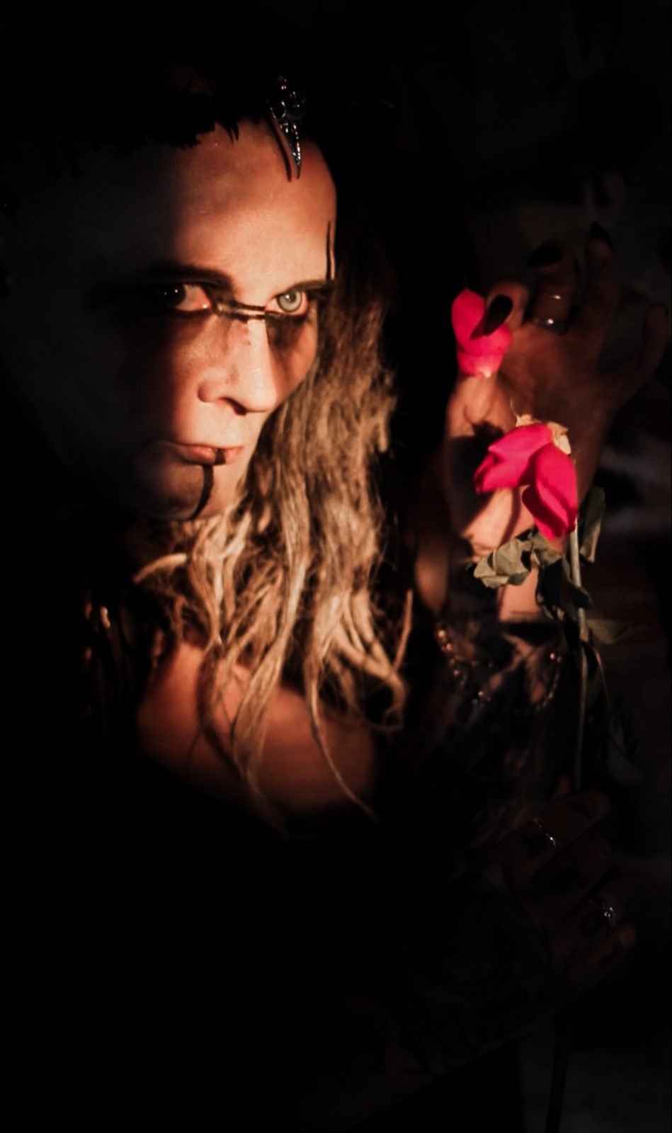 ŁucyVivor press shot