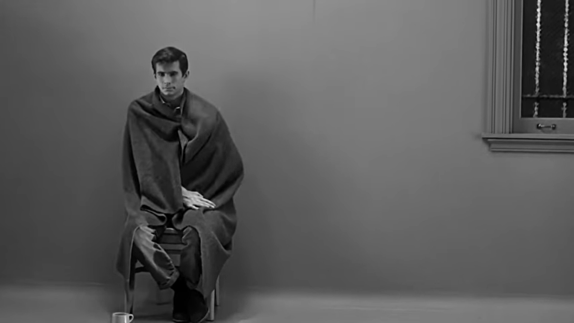 La figura intera: Frame del film Psycho