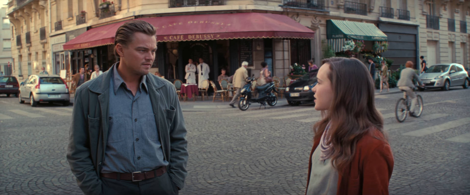 Inception - Frame del film scena creazione sogno