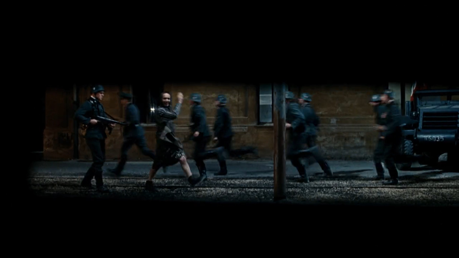 Cosa sono le note d'autore - Frame del film La vita è bella