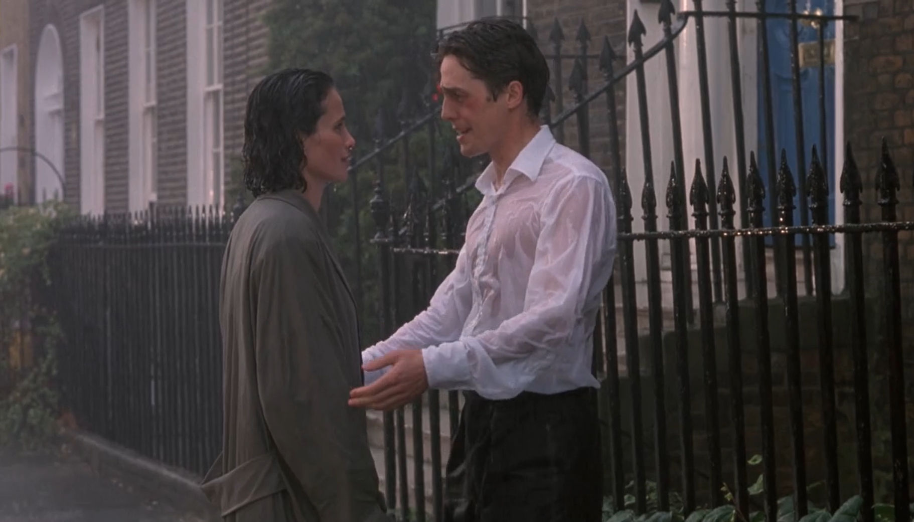 Quattro matrimoni e un funerale - Frame del film