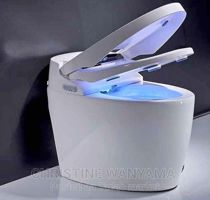 Classic washroom sits 3