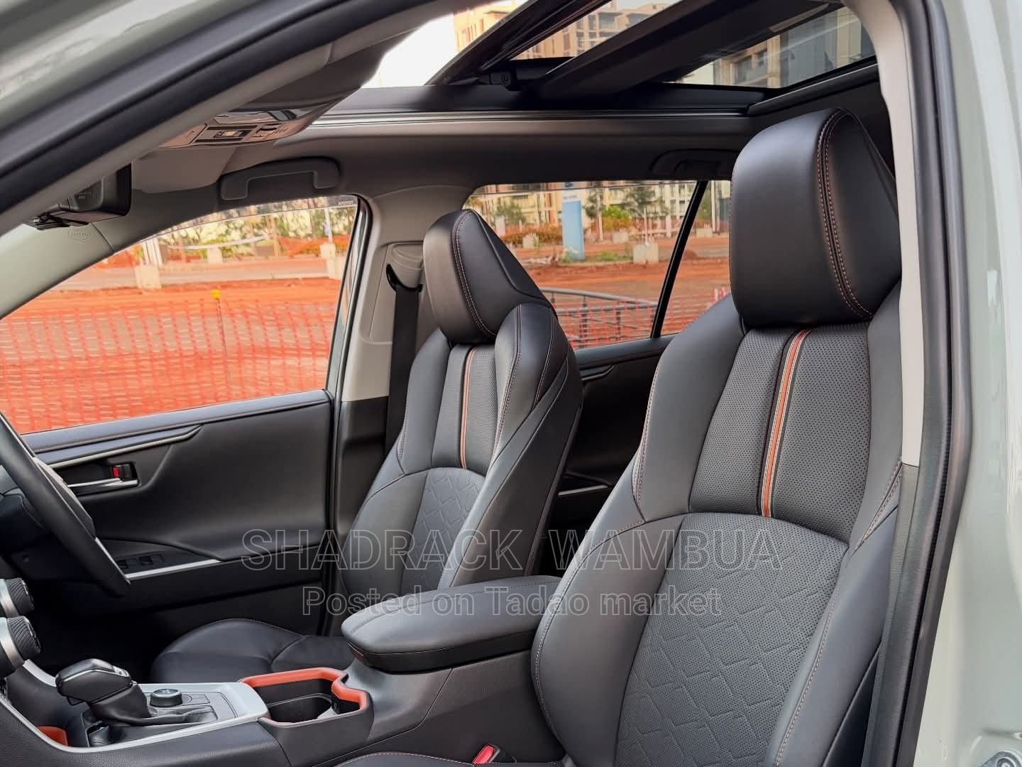 Toyota Rav 4 adventure 2