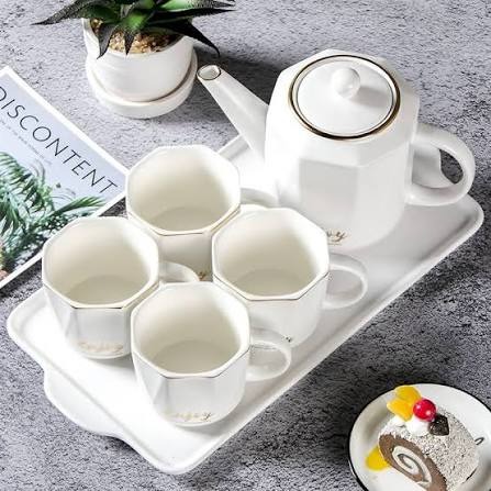 Luxurious Breakfast Tea Set 2