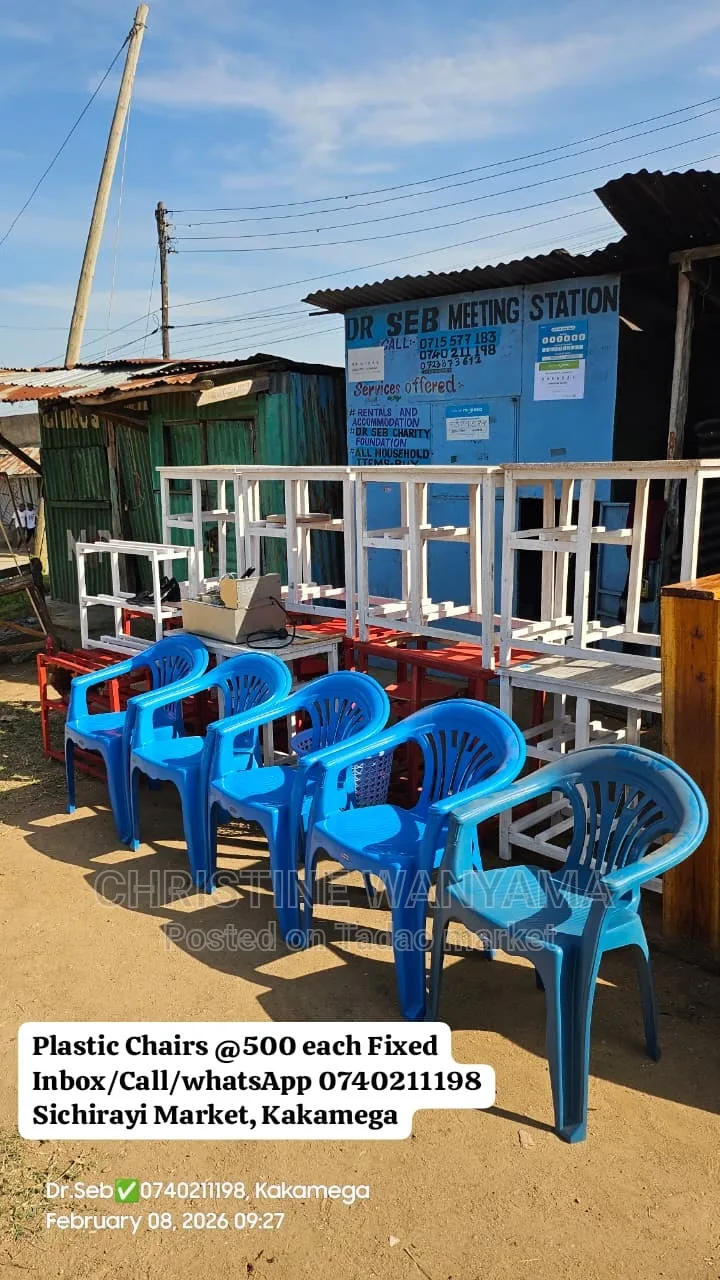 Plastic chairs 3
