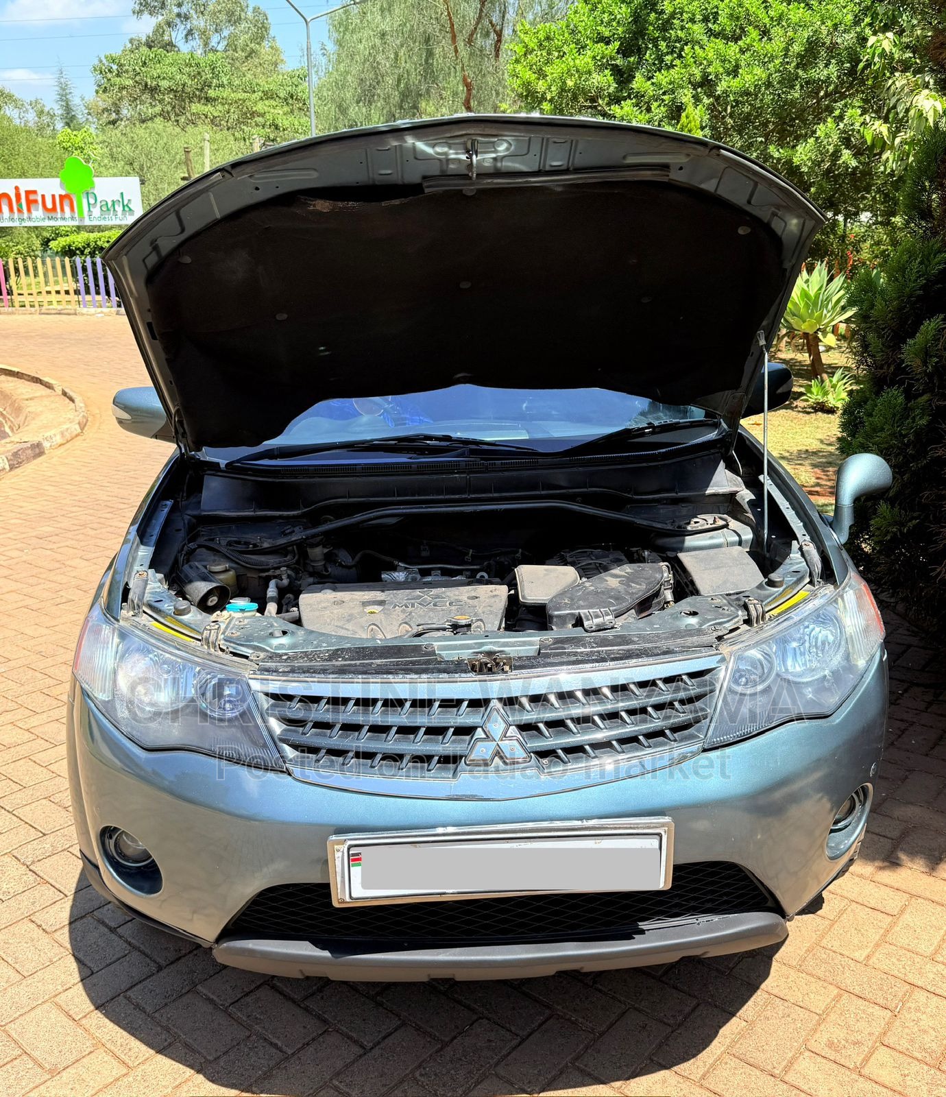 MITSUBISHI OUTLANDER 2