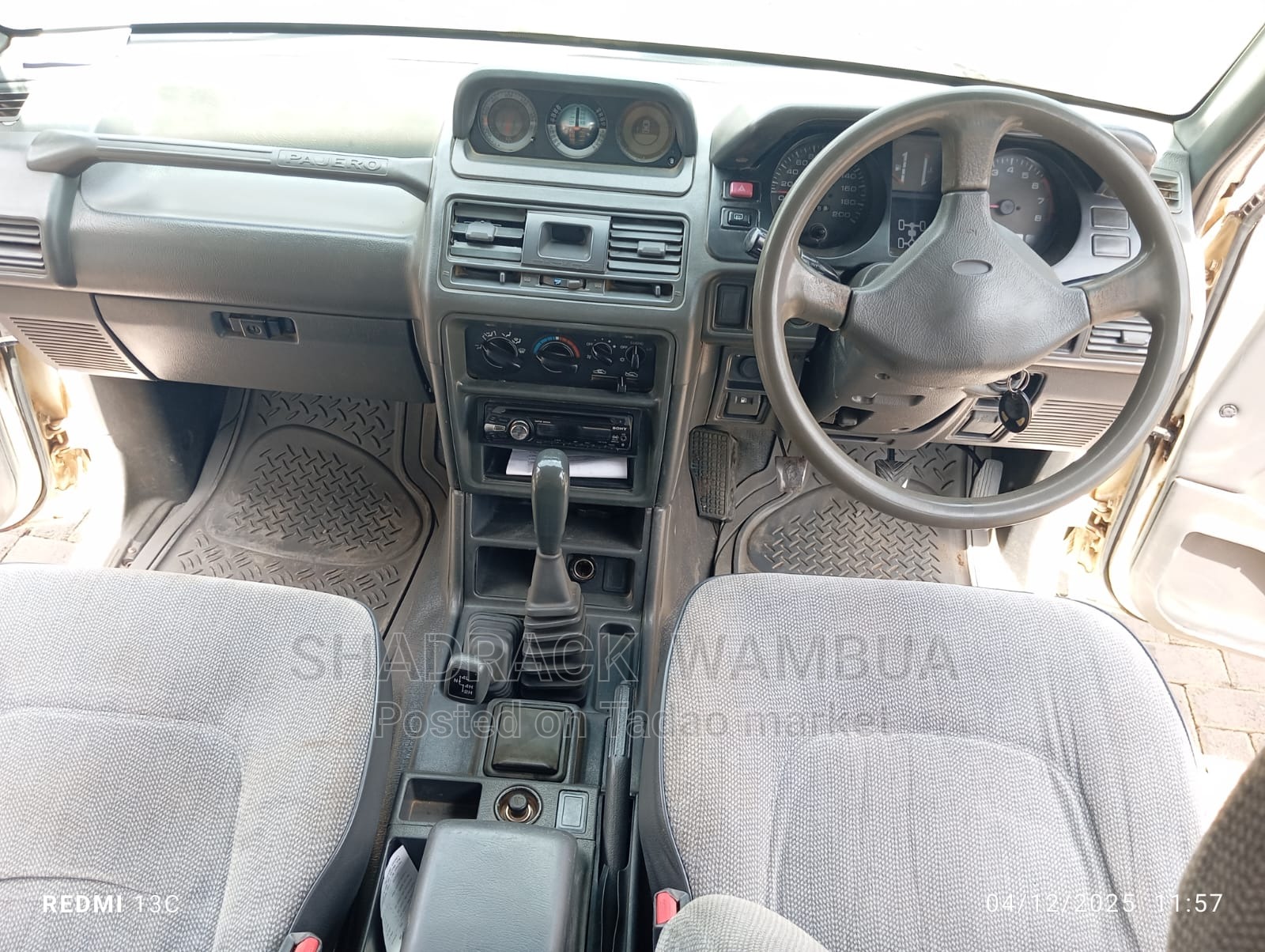 Mitsubishi pajero GLX 5